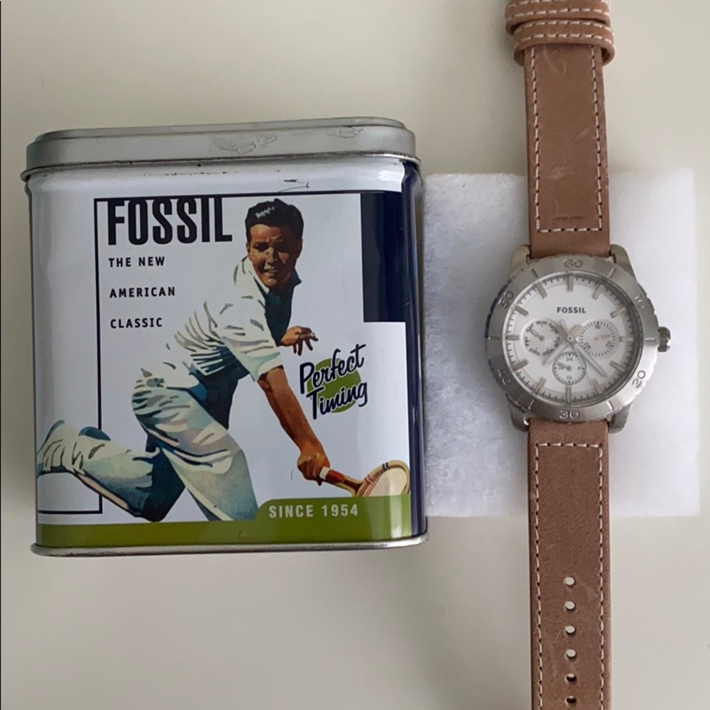 SOLD NWOT Fossil Stainless Steel Chronograph Watch - Picture 3 of 9
